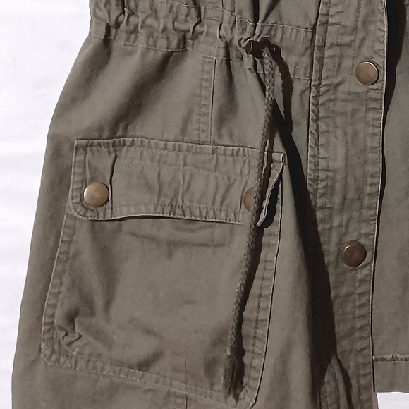 NEW LOOK Military Utility Hood Sleeveless Drawstring Distress Cargo Jacket EUC - Picture 6 of 13